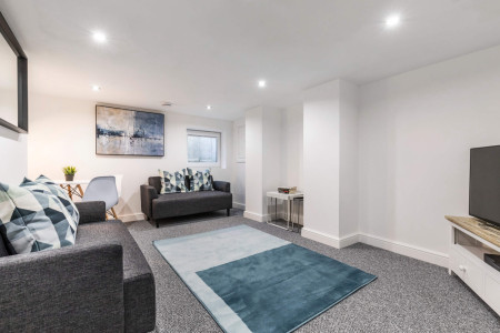 6 bed student house to rent on Brookfield Place, Leeds, LS6