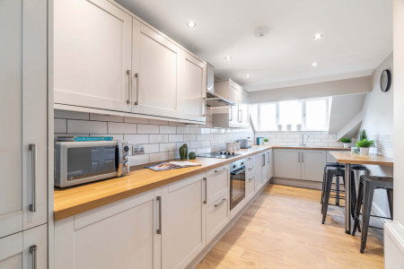 6 bed student house to rent on Cardigan Road, Leeds, LS6