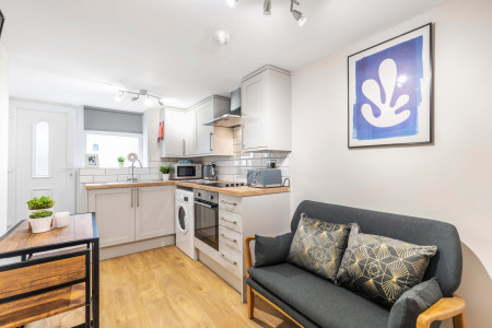 1 bed student house to rent on Estcourt Avenue, Leeds, LS6