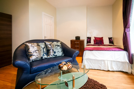 1 Bedroom Apartment