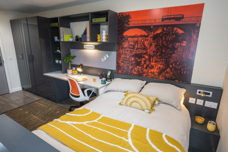 Classic Studio Student flat to rent on Oxford Street, Newcastle, NE1