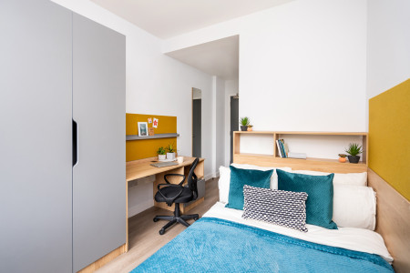 Ensuite Bronze 5 bed student flat to rent on Moulsecoomb Way, Brighton, BN2