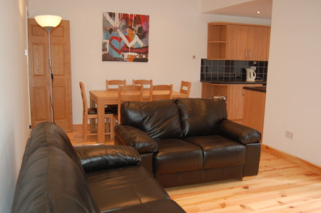 6 bed student house to rent on Gilesgate, Durham, DH1