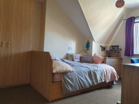 7 bed student house to rent on Winston Gardens, Leeds, LS6