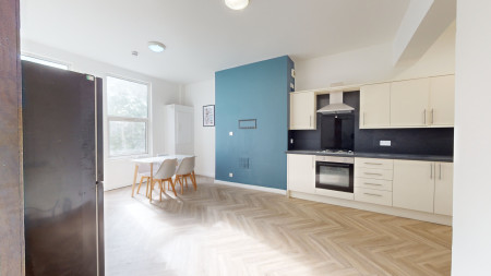 9 bed student house to rent on Moorland Avenue, Leeds, LS6