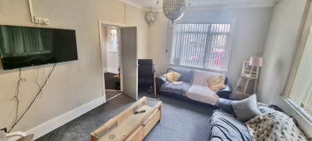 6 bed student house to rent on Ash Crescent, Leeds, LS6