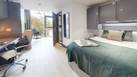 Premium Balcony Studio Student flat to rent on St Columbas Close, Coventry, CV1