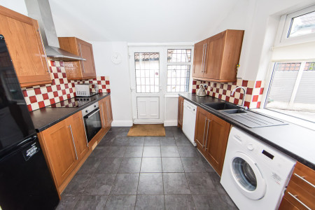 5 bed student house to rent on The Turnways, Leeds, LS6