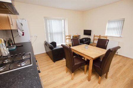 3 bed student house to rent on Katie Road, Birmingham, B29