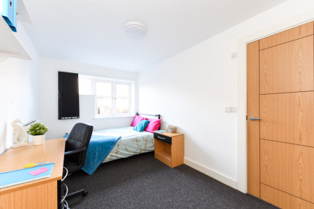 Four bed - Non Ensuite 4 bed student flat to rent on Welford Road, Leicester, LE2