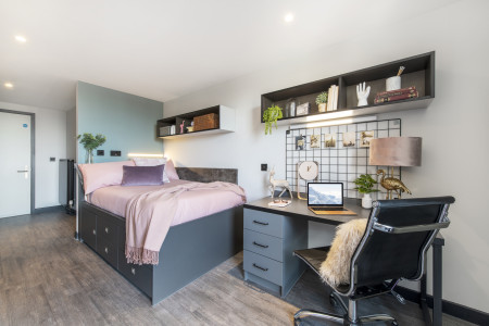Club Plus Studio Student flat to rent on Herbert Street, Cardiff, CF10