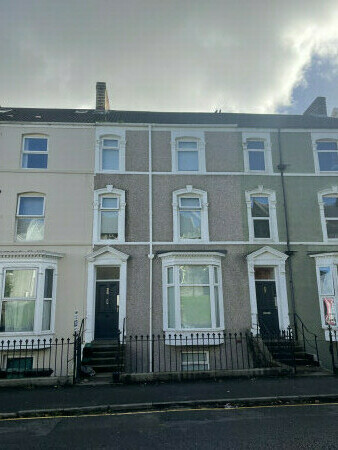 8 bed student house to rent on Bryn Rd, Swansea, SA2