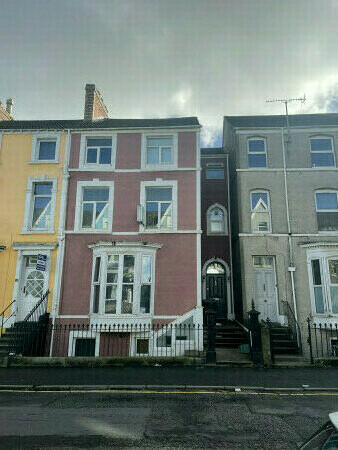 3 bed student house to rent on Bryn Road, Swansea, SA2