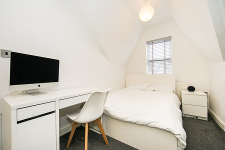 6 bed student house to rent on Winston Gardens, Leeds, LS6