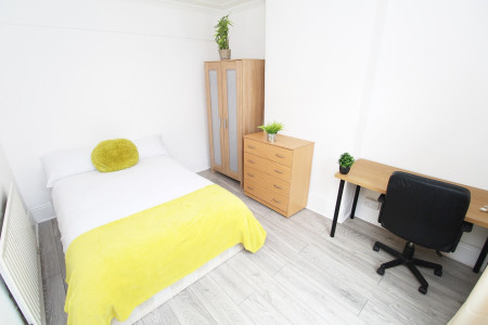 5 bed student house to rent on Jessie Road, Portsmouth, PO4