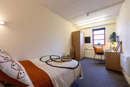 Bronze Non Ensuite - Large 4 bed student flat to rent on Lower Chatham Street, Manchester, M1