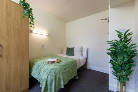 Bronze Non Ensuite - Medium 4 bed student flat to rent on Lower Chatham Street, Manchester, M1