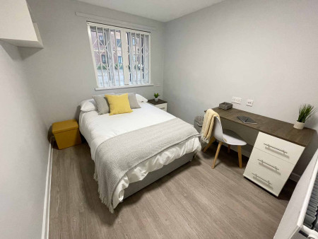 Premium Ensuite 6 bed student flat to rent on Canterbury Street, Coventry, CV1