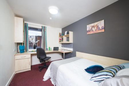 Standard Ensuite Sixth Floor 5 bed student flat to rent on Edward Street, Sheffield, S3