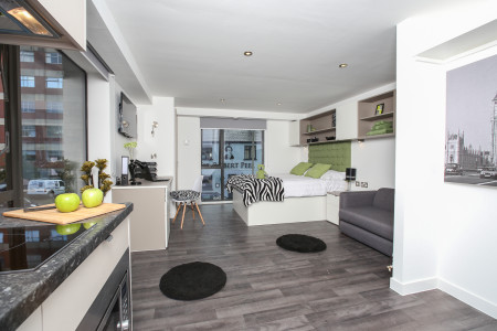 Premium Penthouse Student flat to rent on Gateway Street, Leicester, LE2