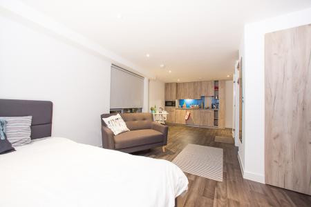 Executive Corner Penthouse Student flat to rent on Jarrom Street, Leicester, LE2