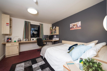 Premium Ensuite Sixth Floor 1 bed student flat to rent on Edward Street, Sheffield, S3