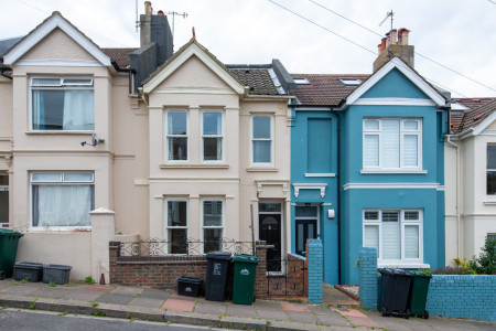 6 bed student house to rent on Totland Road, Brighton, BN2