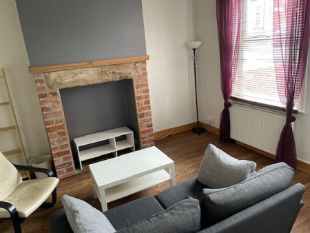 3 bed student house to rent on Quarry Mount Street, Leeds, LS6