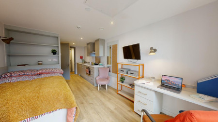 Premium Studio Student flat to rent on Moore Street, Sheffield, S3