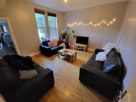 6 bed student house to rent on Brentwood Gardens, Newcastle, NE2