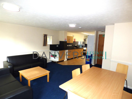 6 bed student house to rent on Sage Road, Leicester, LE2