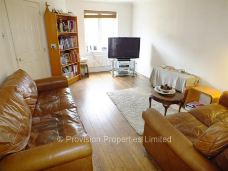 3 bed student house to rent on Beechwood Court, Leeds, LS16