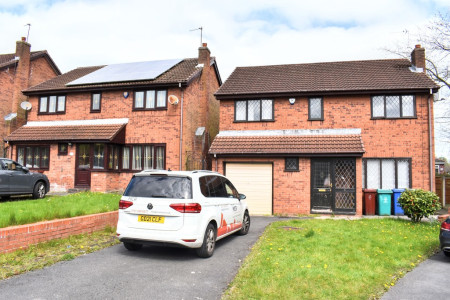 4 bed student house to rent on Jehlum Close, Manchester, M8