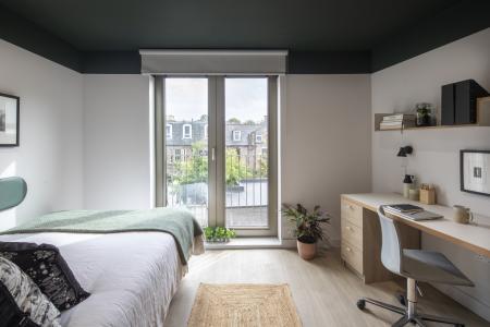 Platinum Studio Canal View Student flat to rent on Lower Gilmore Place, Edinburgh, EH3