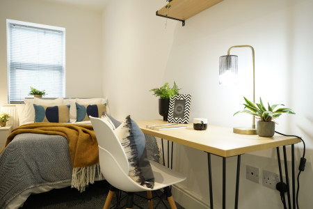 6 bed student house to rent on Deramore Street, Manchester, M14