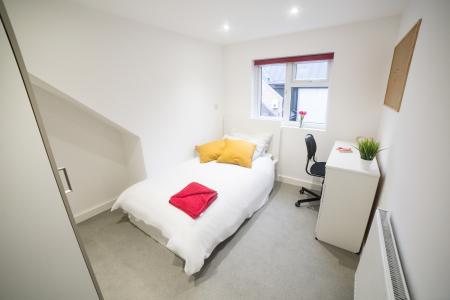 Broad Lane, Single room with ensuite 5 bed student flat to rent on Broad Lane, Coventry, CV5