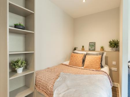 Standard Studio Student flat to rent on Union Street, Sheffield, S1