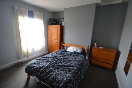 3 bed student house to rent on Birkin Avenue, Nottingham, NG75AR
