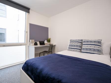 Bronze Ensuite Student flat to rent on York Street, Sheffield, S1