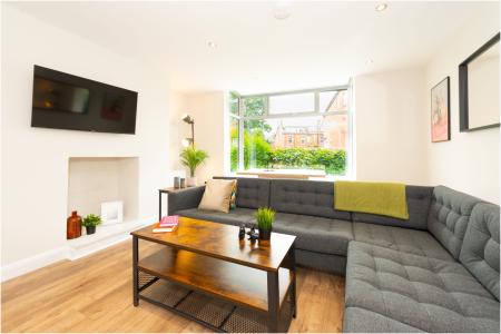 6 bed student house to rent on Graham Grove, Leeds, LS4