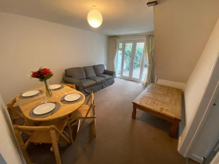 Jedburgh Close photo 2