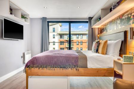 1 Bedroom Apartment
