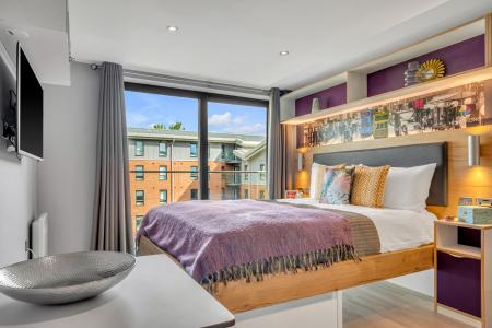 1 Bedroom Apartment