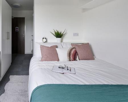 Standard En-Suite Student flat to rent on Ebrington Street, Plymouth, PL4