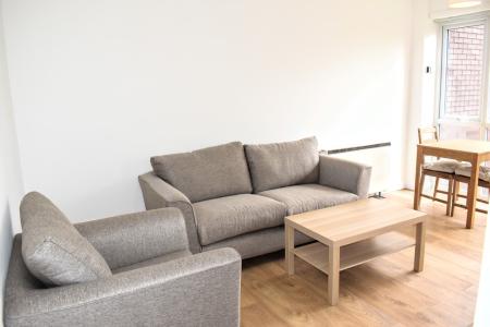 Student studio flat to rent on Conyngham Road, Manchester, M14