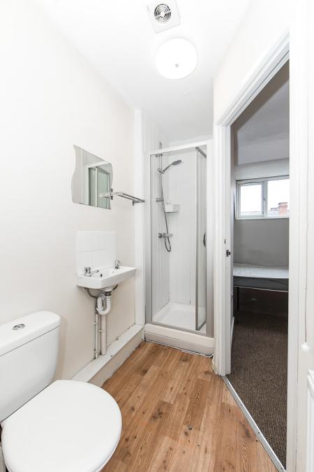 5 bed student house to rent on Welton Grove, Leeds, LS6