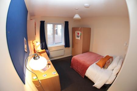 Premium Ensuite 4 bed student flat to rent on Derwent Way, Nottingham, NG7