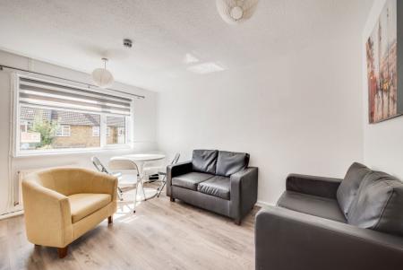 Student studio flat to rent on Godden Road -, Canterbury, CT2