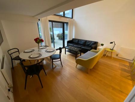 Dickens Mews photo 6