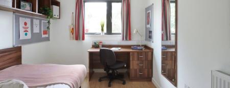 Classic Ensuite 6 bed student flat to rent on Western Way, Exeter, EX1